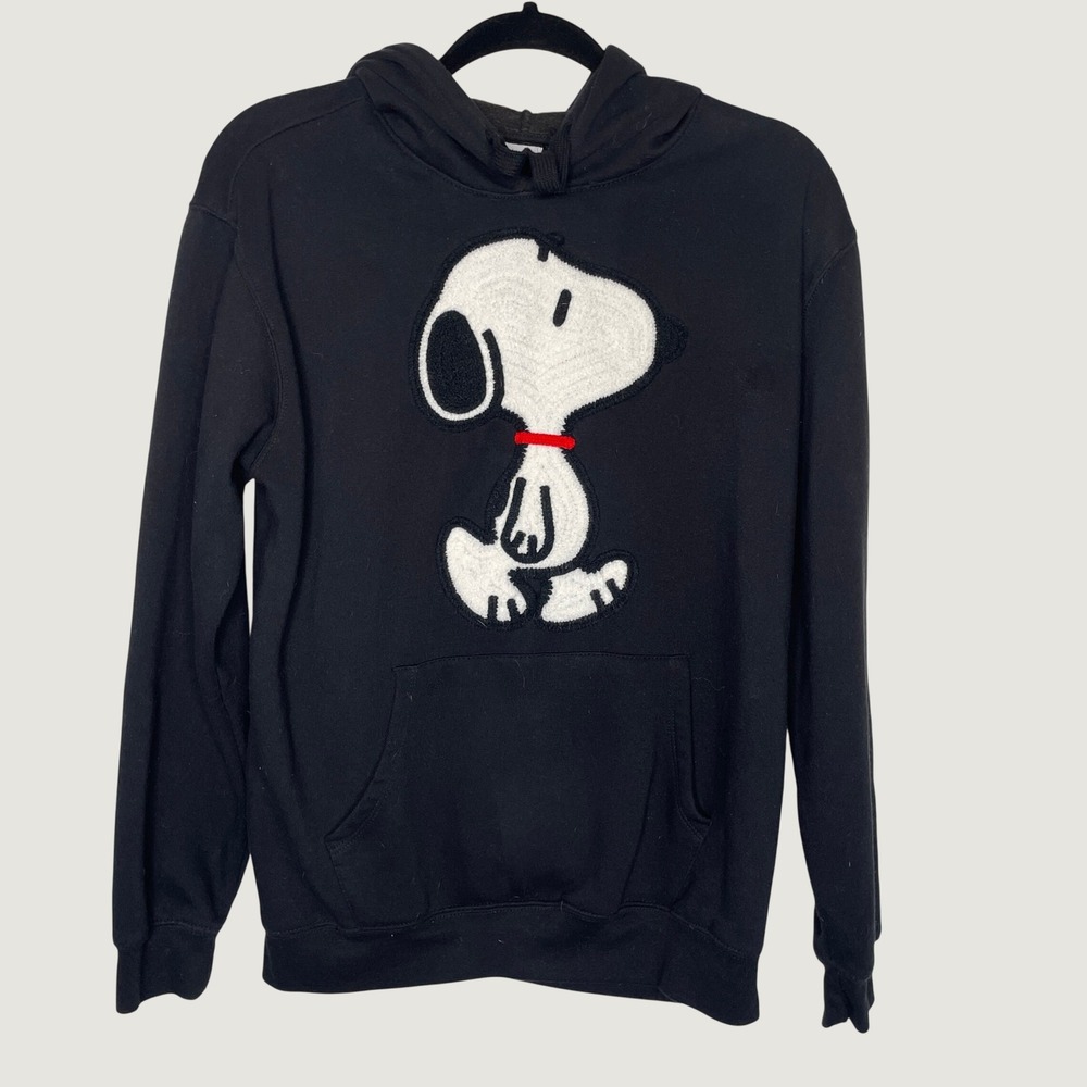 Peanuts Snoopy Hoodie Black Embroidered Patch Sweatshirt Graphic Pop Culture Med